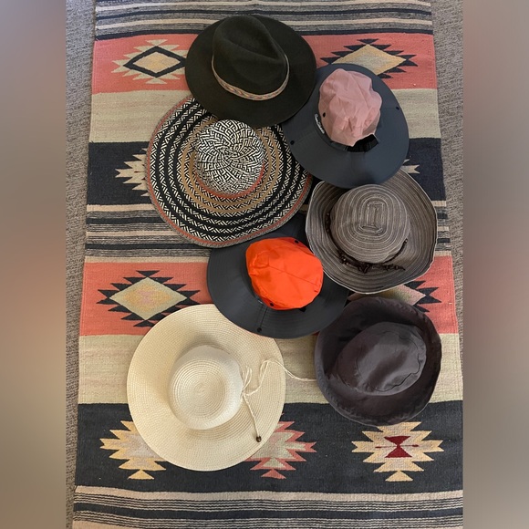 NWOT By SUNDAY AFTERNOON Women’s Hat - Picture 9 of 9